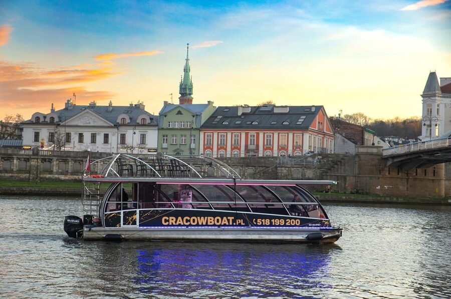 Krakow: Sightseeing Cruise on Vistula River with Audio Guide - The Norbertine convent and Kościuszko Mound