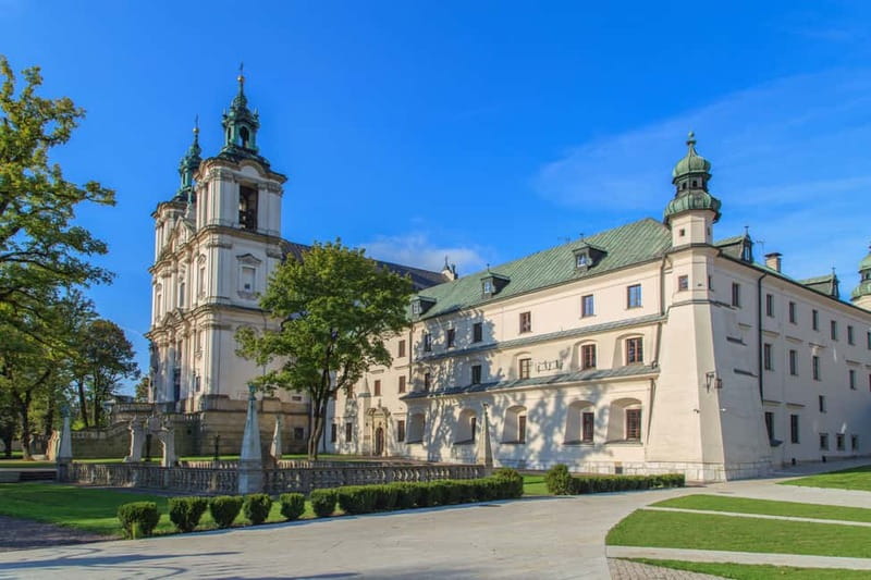 Krakow: Wawel Hill Audioguide Tour - The Arcaded Courtyard and Wawel’s architecture