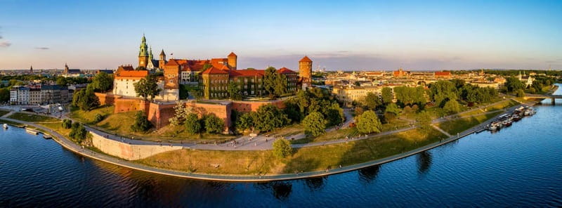 Krakow: Wawel Hill Audioguide Tour - Why Wawel Hill matters to Poland
