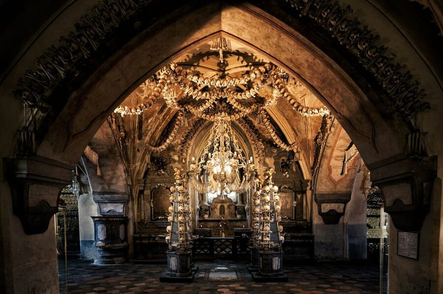 Kutná Hora: Sedlec Ossuary Skip-the-Line Ticket & Audioguide - A respectful visit to a difficult subject