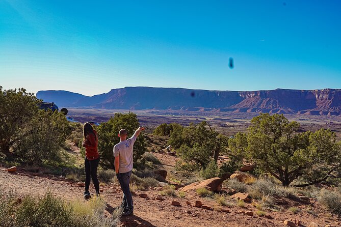 La Sal Mountain Loop Self-Guided Audio Tour - Fisher Towers, Hollywood, and Red Cliffs Lodge