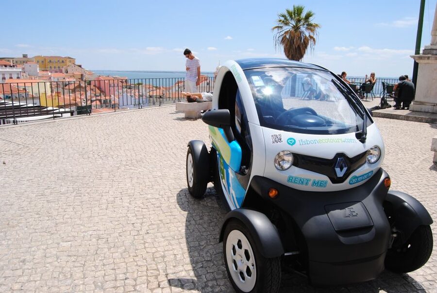 Lisbon 6H Ride in an Electric Car & GPS Audio Guide - Starting at Rua da Madalena