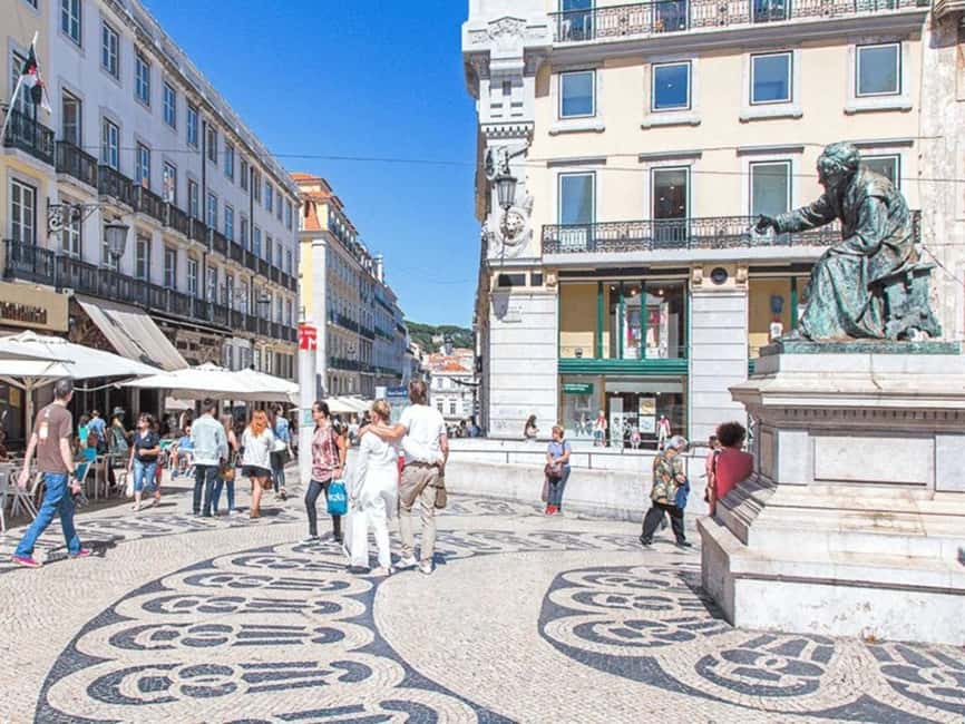 Lisbon: City Audio Guide with 24-Hour Transportation Pass - How the audio guide actually changes the day