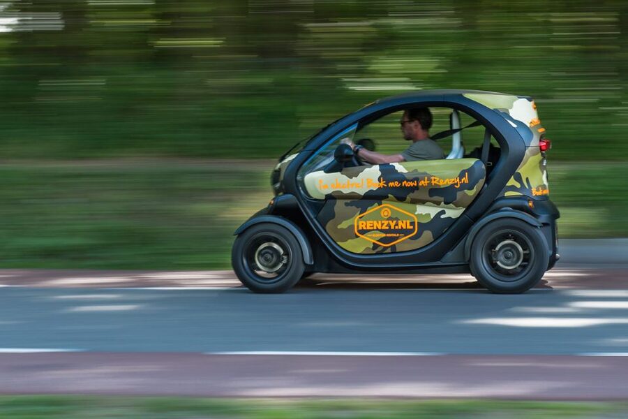 Lisse: Drive-it-Yourself History and Castle Audio Tour - Why this unusual little car makes the tour memorable