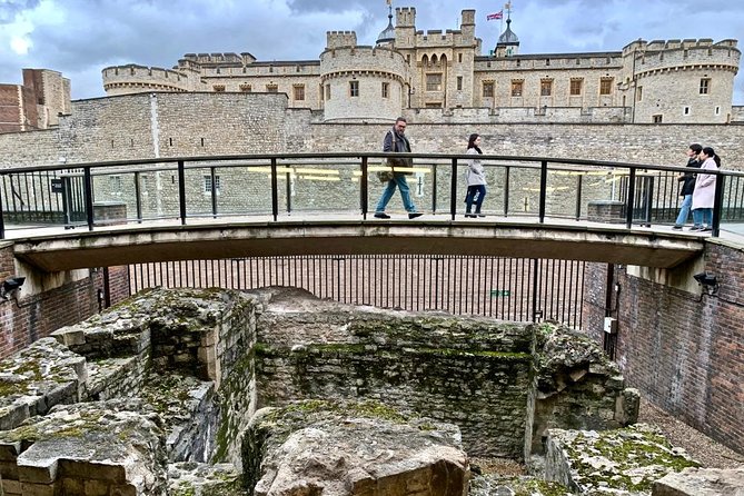 Londinium's Footprint: Explore London's Roman wall on a self-guided audio tour - Key points to know before walking
