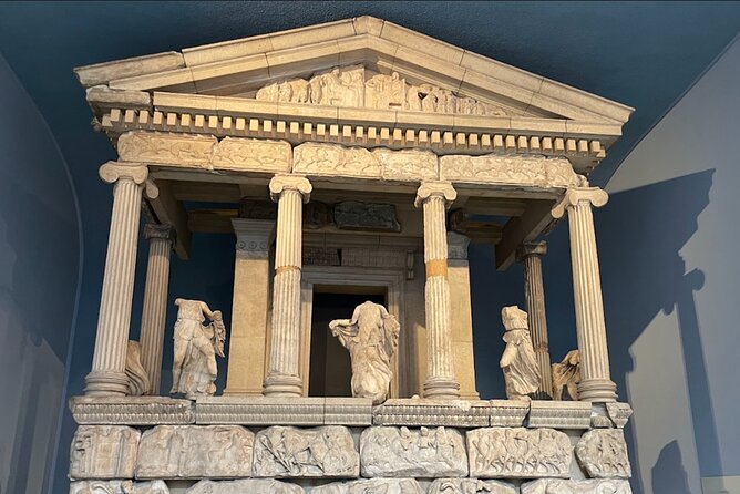 London: British Museum Audio Guide & Small Group Entry - Entering a Free Museum With Reserved Access