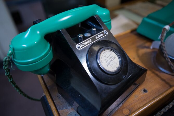 London: Churchill War Rooms Ticket & Political London Audio Tour - What can go wrong at the entrance?