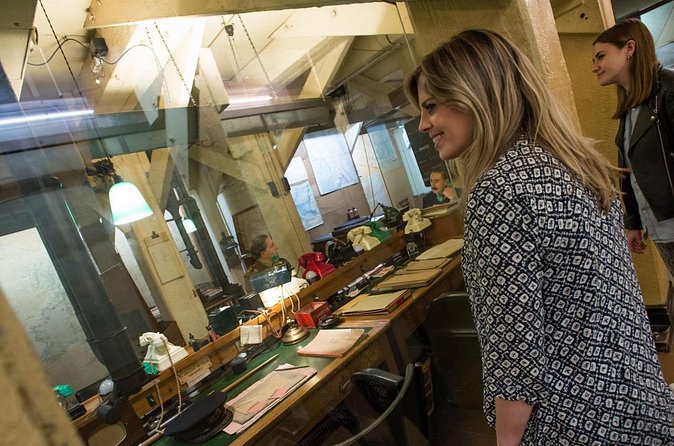 London: Churchill War Rooms Ticket & Political London Audio Tour - Who will enjoy this visit most?