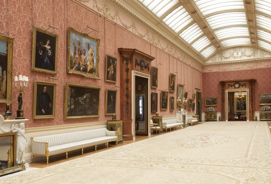 London: Royal Walking Tour and Buckingham Palace Audio Tour - The State Rooms and The King’s Tour Artists exhibition