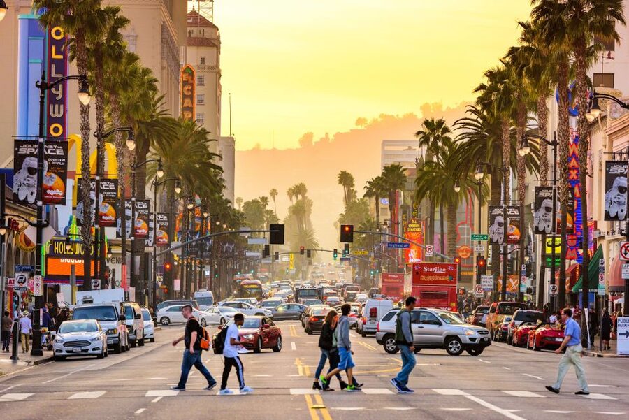 Los Angeles: Hop-On Hop-Off Bus Tour with Audio Guide - Comfort, access, and small practical details