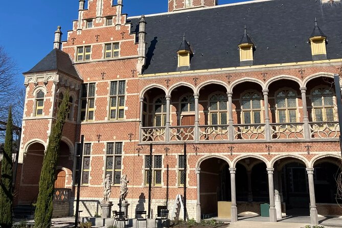 Lost Lanes and Secret Gardens Self Guided Audio Tour - Passing Belgium’s great Gothic cathedral