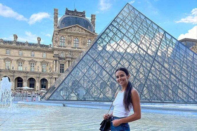 Louvre Museum Entry Ticket with Audio Guide and Mona Lisa Access - Seeing the Mona Lisa without unrealistic expectations