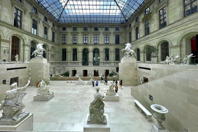 Louvre Museum Timed Entry Ticket with Audio Guide in 4 languages - A three-hour plan for the museum