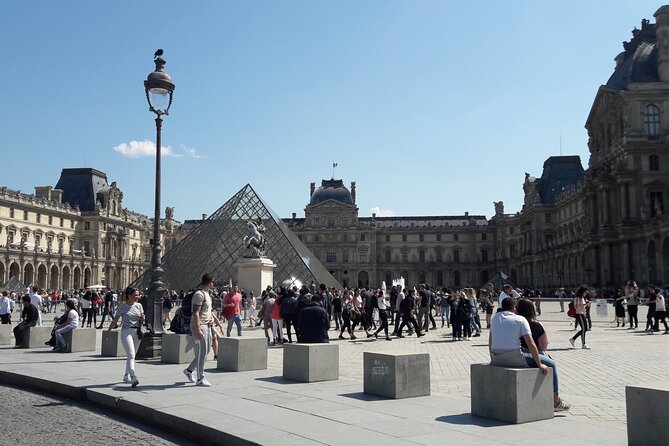 Louvre Museum Timed Entry Ticket with Audio Guide in 4 languages - The audio guide needs a little preparation