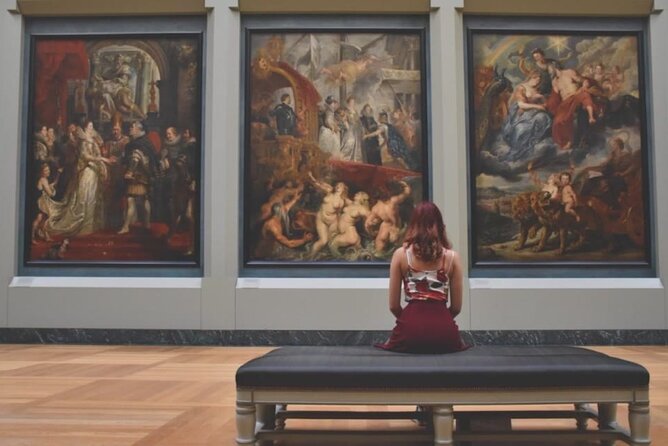 Louvre Paris Tour with Audioguide on Your Smartphone (no ticket) - The Louvre ticket issue matters more than the title suggests