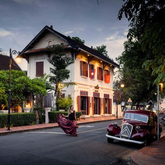 Luang Prabang: Audio-Guided City Tour in Electric Car - Key points to know before you book