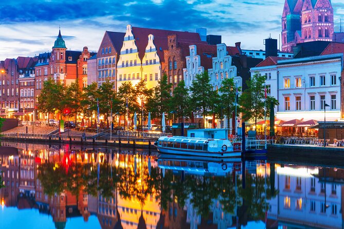 Lübeck Scavenger Hunt and Highlights Self Guided Audio Tour - What this Lübeck puzzle walk is really like