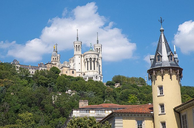 Lyon Hop-On Hop-Off Tour with Audio Commentary - Vieux Lyon: the best stop for an actual wander