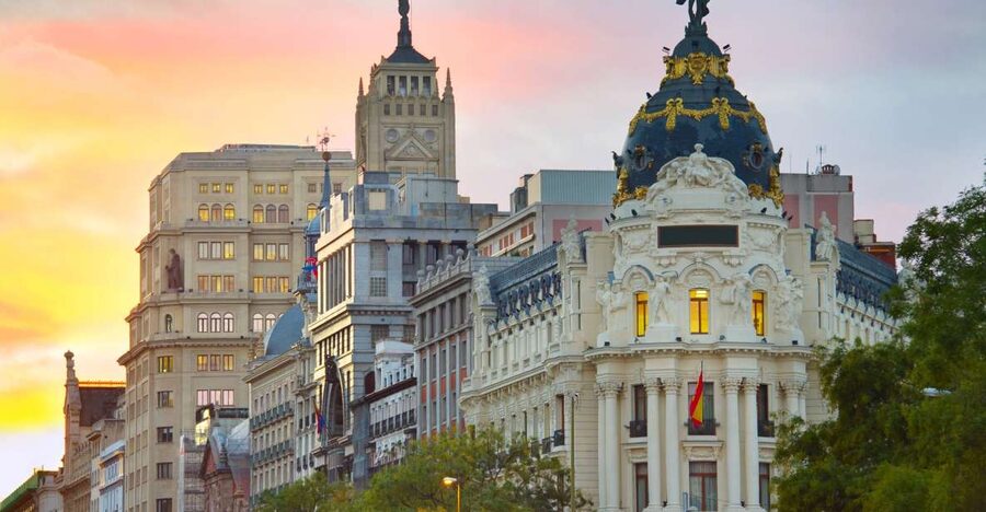 Madrid: El Retiro Park & City Sightseeing Audio Tour - Key points at a glance