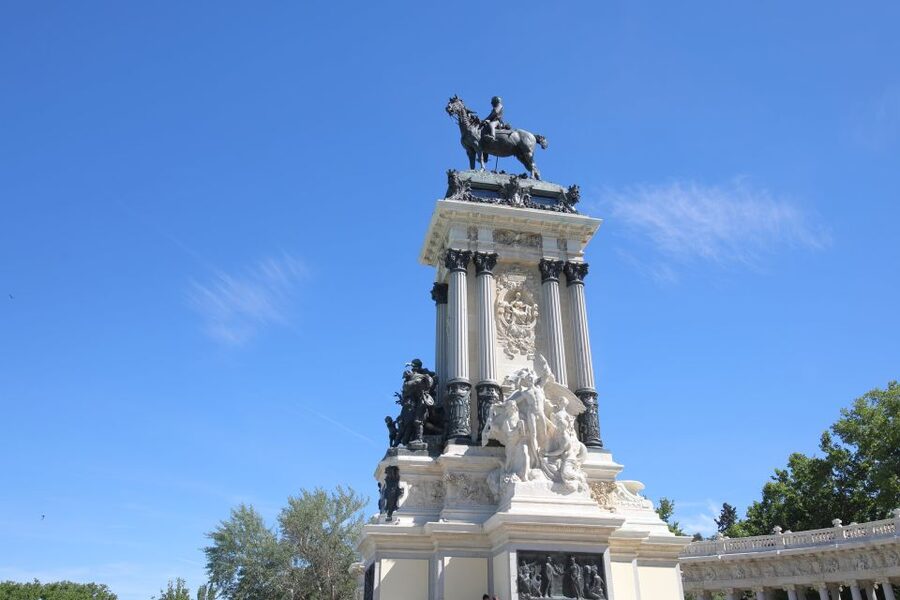Madrid: El Retiro Park Self-Guided Audio Tour - The park’s royal story in short audio chapters
