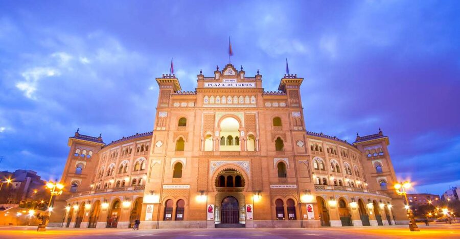 Madrid: Las Ventas Bullring Tour with Audio Guide - First view of the Neo-Mudéjar building