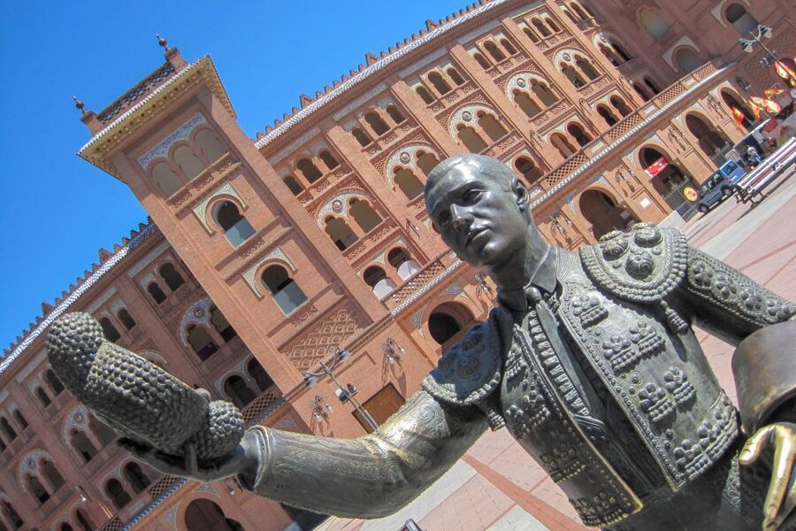 Madrid: Las Ventas Bullring Tour with Audio Guide - The virtual bullfighting game