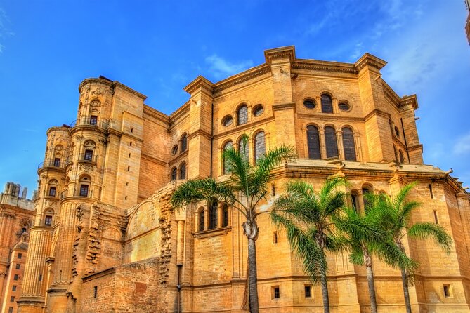 Malaga Scavenger Hunt and Highlights Self Guided Audio Tour - How the puzzles and audio work