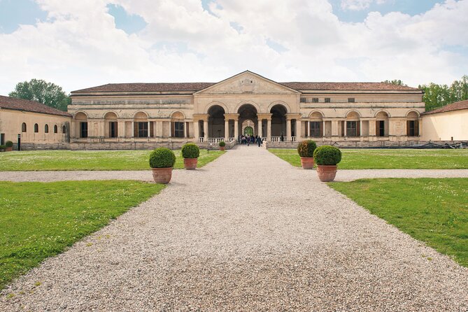 Mantova Walking Tour with Audio and Written Guide by a Local - The Rio, Pescherie, and Piazza delle Erbe