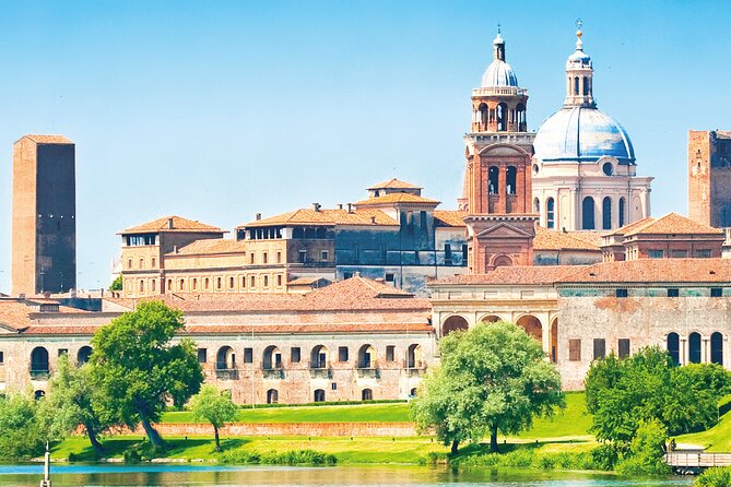 Mantova Walking Tour with Audio and Written Guide by a Local - Basilica di Sant’Andrea and the story of the Sacred Blood
