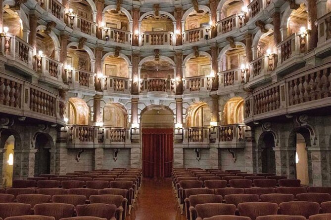 Mantova Walking Tour with Audio and Written Guide by a Local - Piazza Sordello and the Cathedral of St. Peter