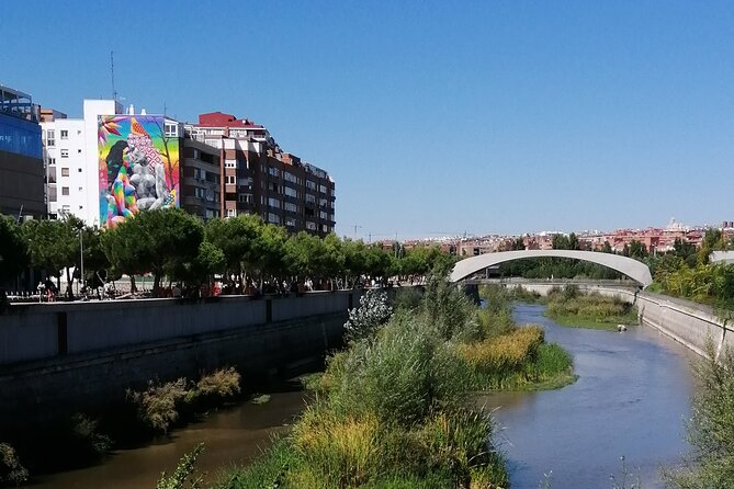 Manzanares River’s Story: A Self-Guided Audio Tour in Madrid - Obelisco de la Castellana and Arganzuela Footbridge