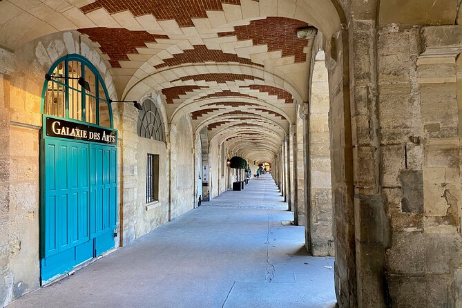 Marais HiddenTreasures, audioguided walking tour - Medieval walls and the first Paris of the Marais