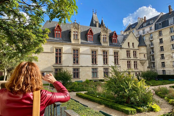 Marais HiddenTreasures, audioguided walking tour - Saint-Paul, royal drama, and stories with an edge