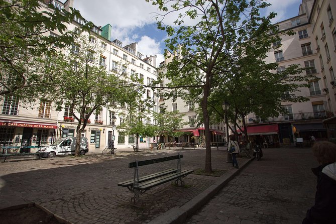 Marais self-guided audio tour: the neighborhood that has it all - Pletzl, the Agoudas Hakehilos Synagogue, and L’As du Fallafel
