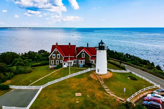 Martha’s Vineyard Self-Guided Driving & Walking Audio Tour - Edgartown’s historic streets and whaling story