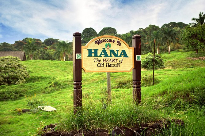 Maui Adventure Bundle: 6 Epic Audio Driving Tours, Including Road to Hana - Haleakala: sunrise, crater views, and mountain air