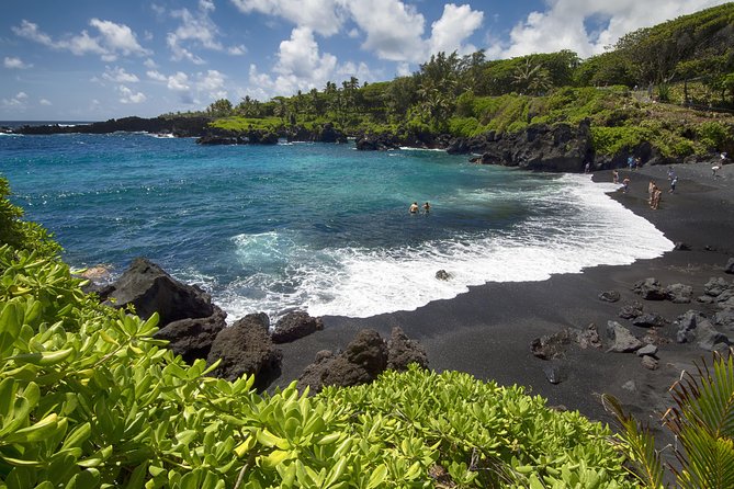 Maui "Loop" Road To Hana Audio Driving Tour - Ke‘anae, halfway to Hana, and the waterfalls ahead