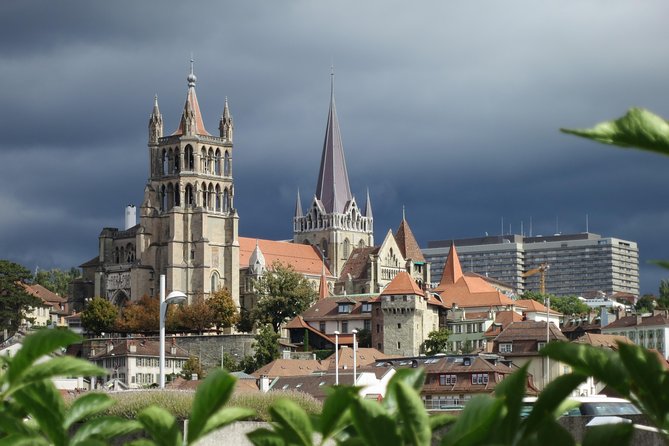Medieval Lausanne: A Self-Guided Audio Tour - Starting at the Fountain of Justice
