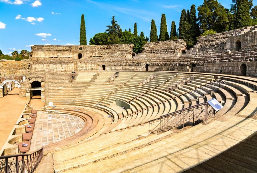 Mérida: Roman Theatre E-ticket with Audio Tour - The Alcazaba and the Columbarios