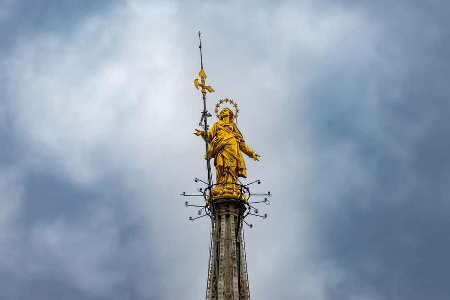 Milan: Duomo Ticket incl. Terrace by Lift & Audio Tour - Inside Milan’s Gothic cathedral