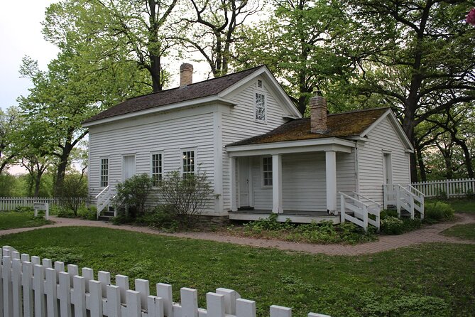Minnehaha Falls: A Self-Guided Audio Tour of Minneapolis - Who will enjoy this audio walk?