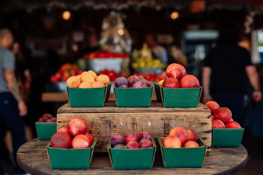 Modesto: Fruits and Roots Tour Driving Audio Guide Tour - Timothy Olyphant and Caroline Schreiber bring personality
