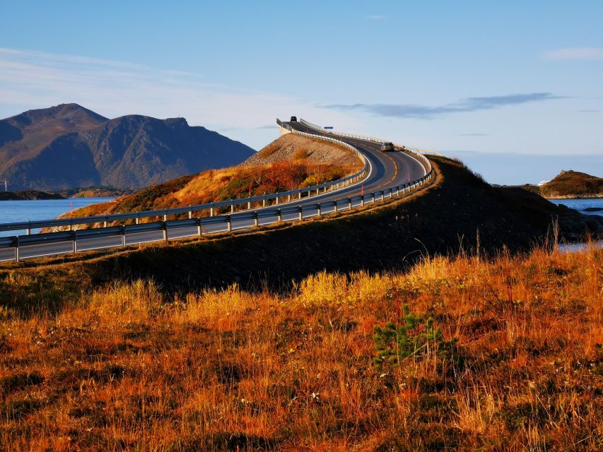 Molde: Atlantic Ocean Road & Varden Audio Guide Bus Tour - Finding the correct pier in Molde