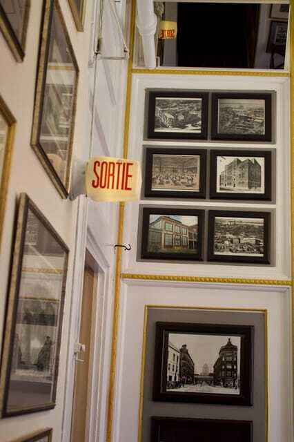 Montreal: Art Center and Museum Audio Guided Tour - Use the audio guide to set your own pace
