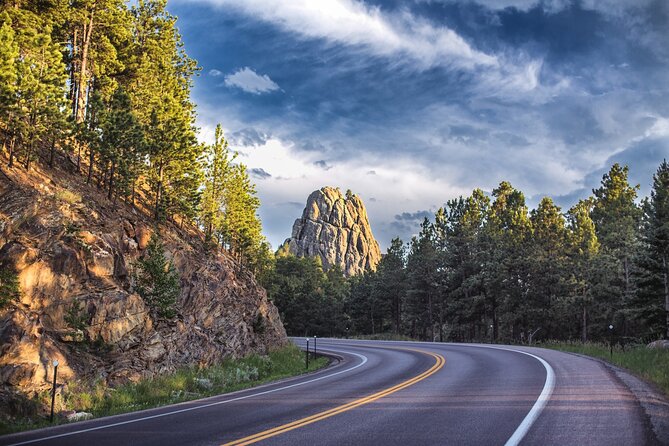 Mount Rushmore Self-Guided Audio Tour Guide - Mount Rushmore beyond the famous faces