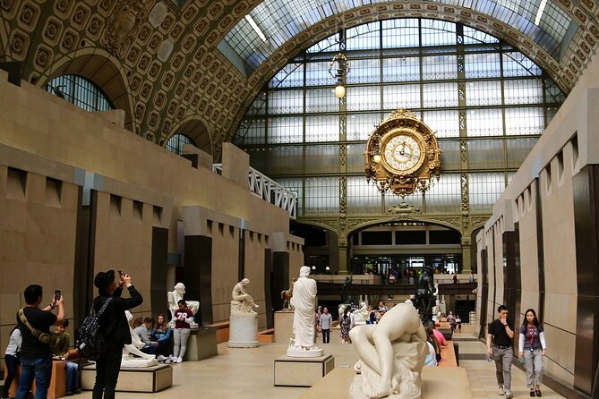 Musee d'Orsay Anytime Entry ticket in Paris with Audio - Arriving at Access Door C