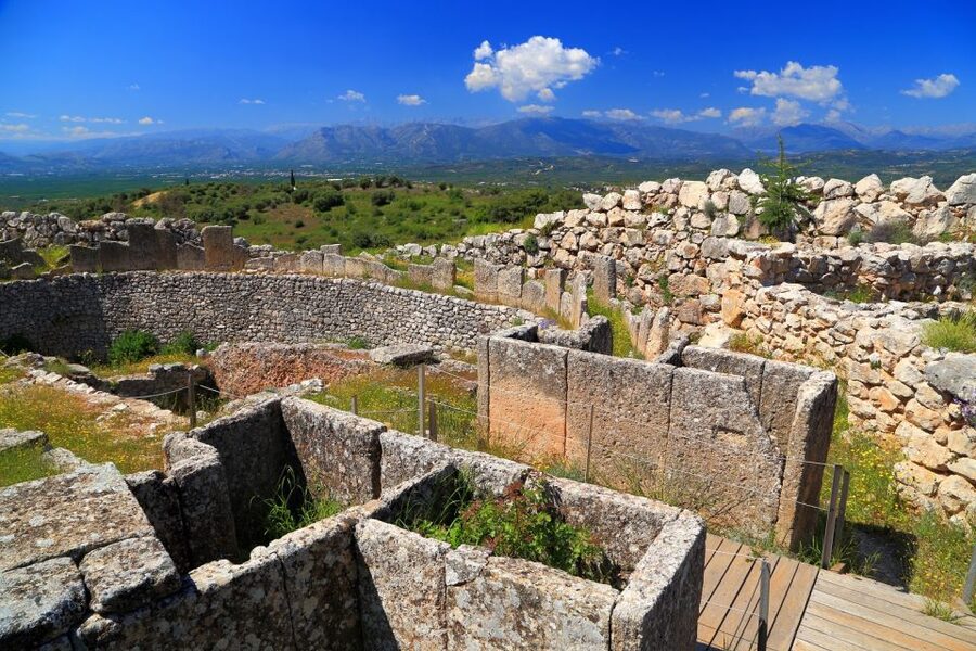 Mycenae Archaeological Site Ticket & optional SG audio tours - Walking through the acropolis and Cyclopean Walls