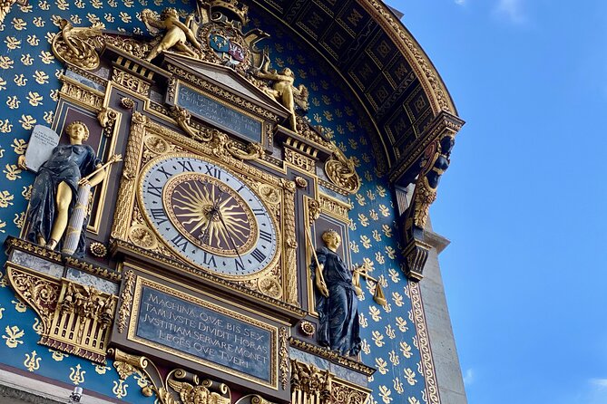Mysteries & Legends, smartphone audioguided walking tour - Ending near Notre-Dame Cathedral