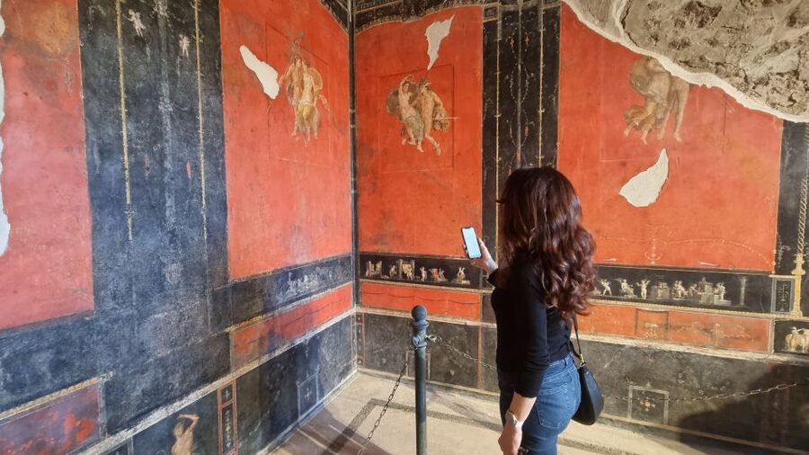Naples: Pompeii Self Guided Audio Tour - Getting the app ready before Pompeii