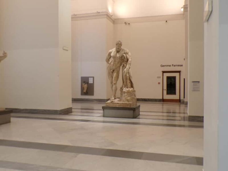 National Archaeological Museum synchronized audioguided tour without QR or app - The Baths of Caracalla sculptures in their original setting